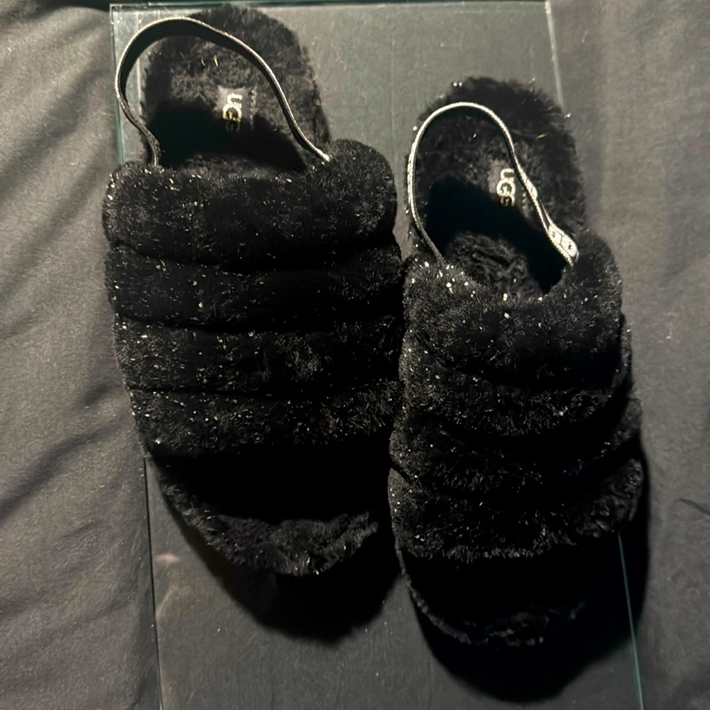 Big Kids Black SPARKLY✨ Ugg Slippers